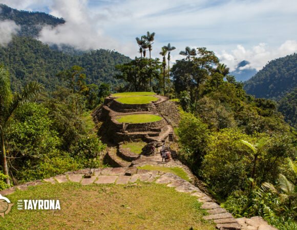 Discover the secrets of the mysterious Lost City.